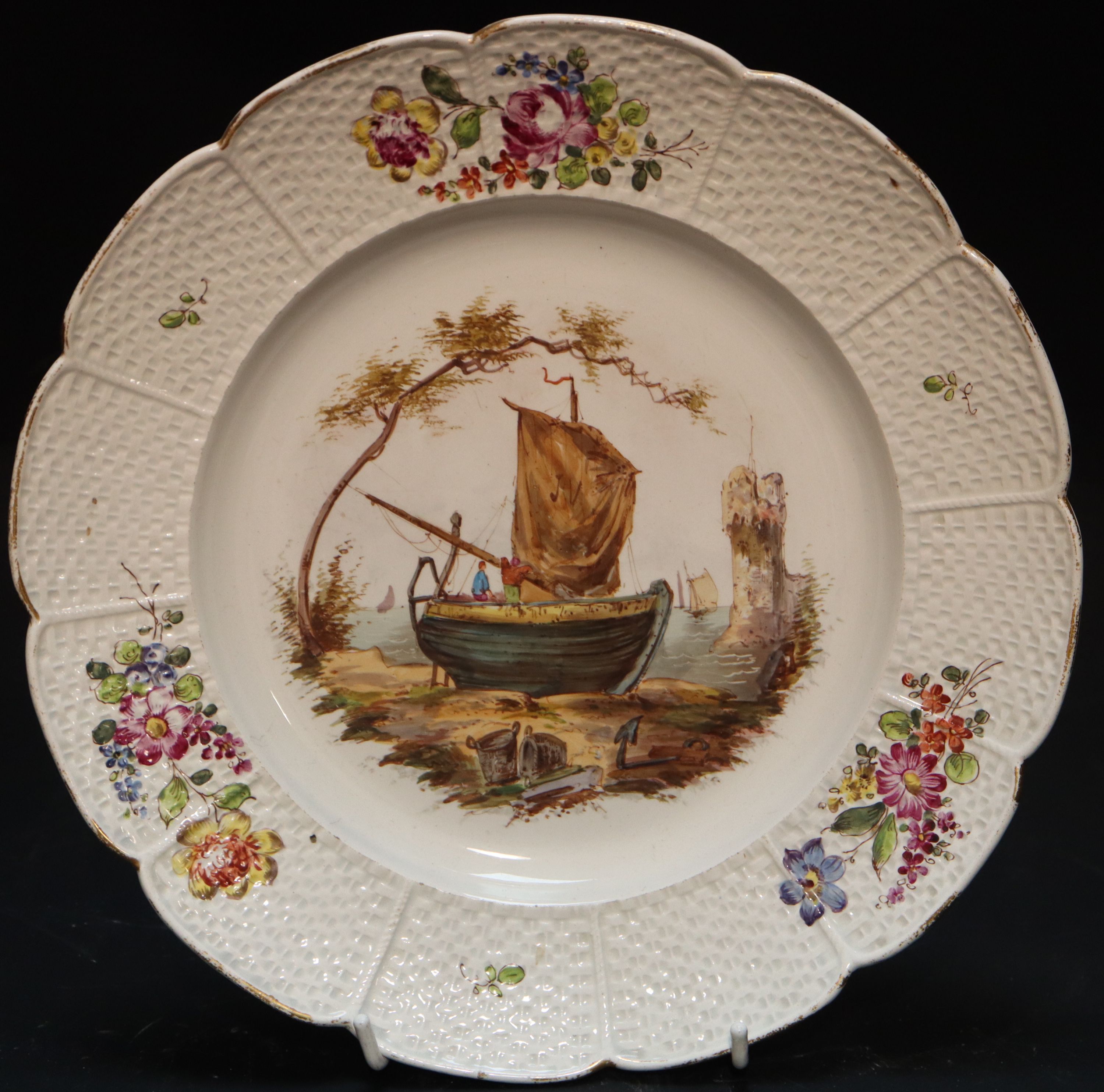 A Vinovo porcelain plate, 25cm